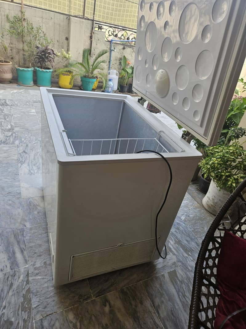 Deep freezer 1