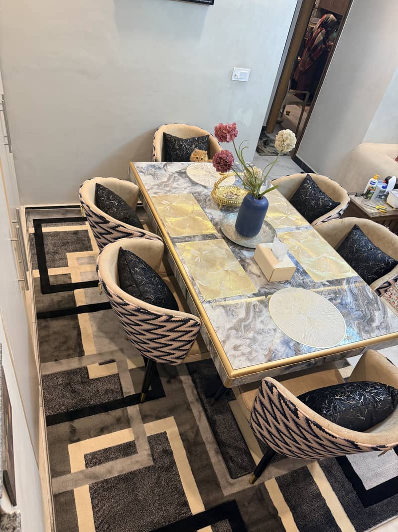 6 seater dining table 2