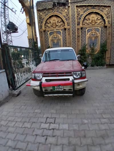 Mitsubishi Pajero 1993