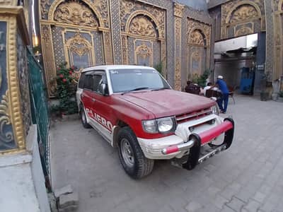 Mitsubishi Pajero 1993