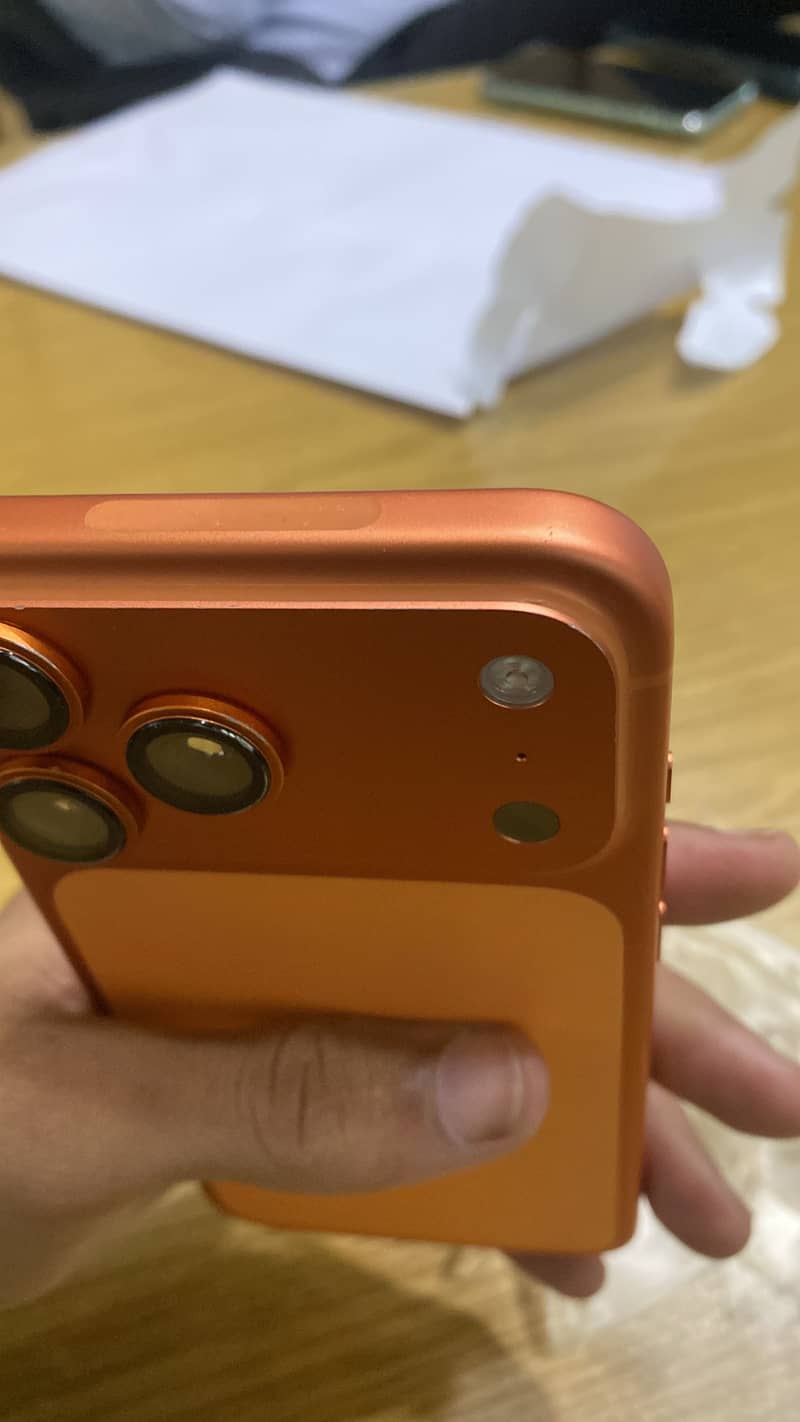 Apple iPhone 17 Pro Max 0