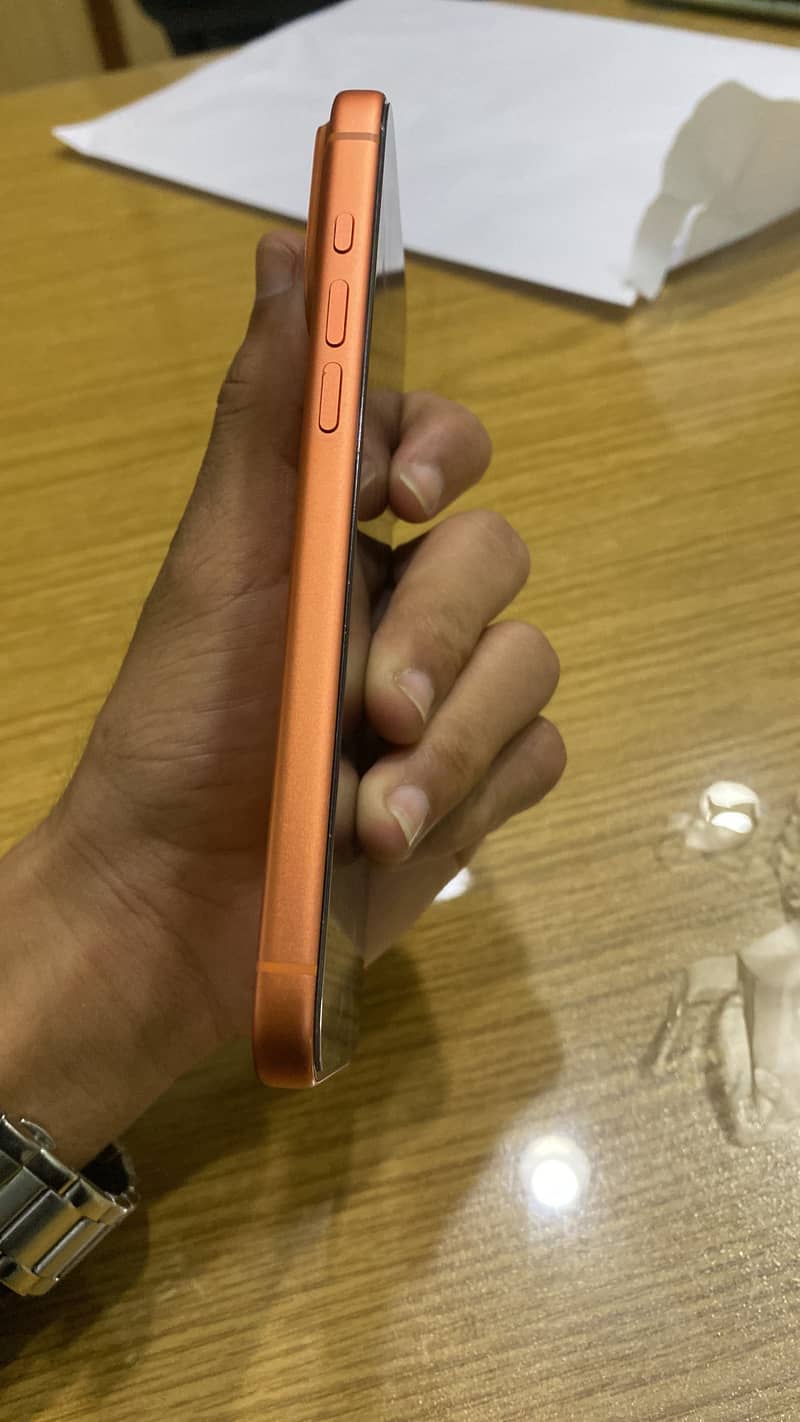 Apple iPhone 17 Pro Max 3