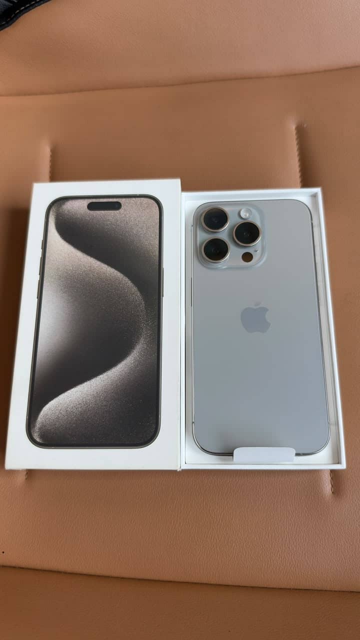 Apple iPhone 15 Pro 0
