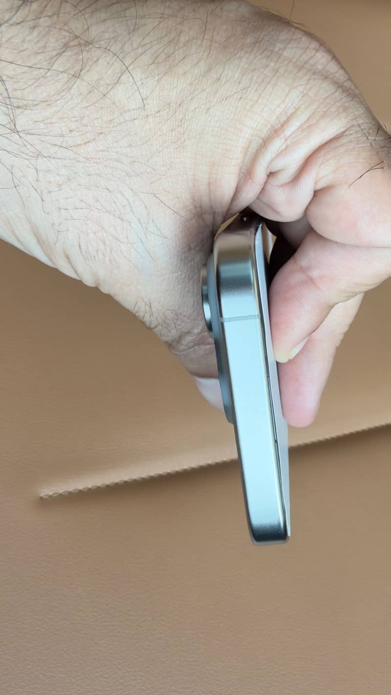 Apple iPhone 15 Pro 7