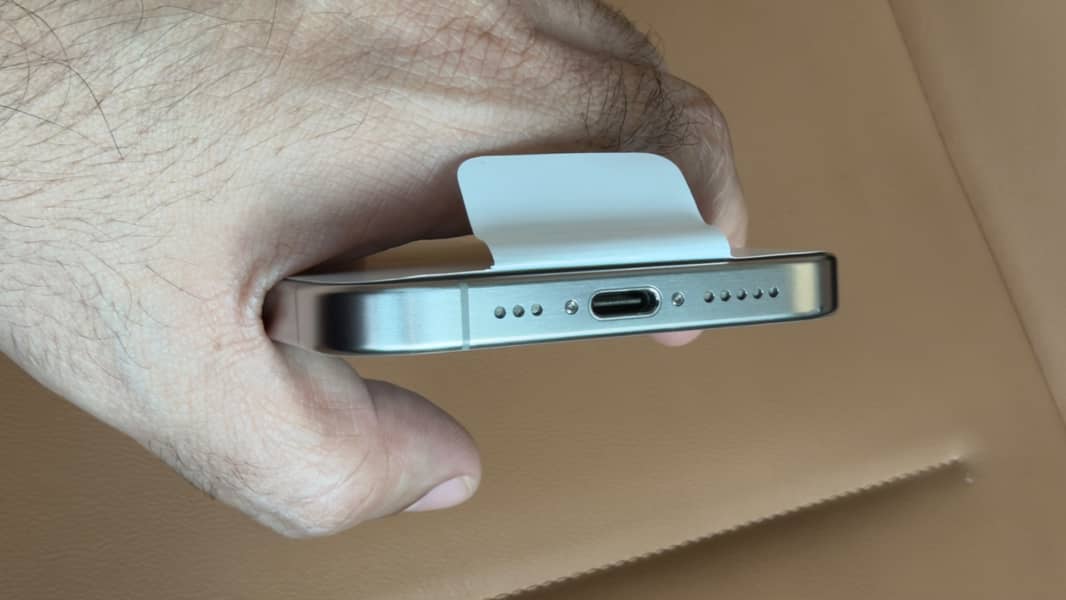 Apple iPhone 15 Pro 9