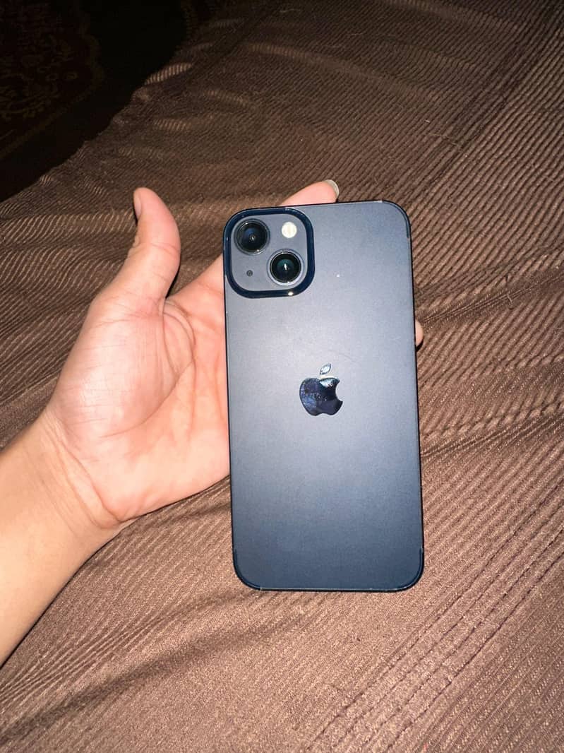 Apple iPhone 13 0