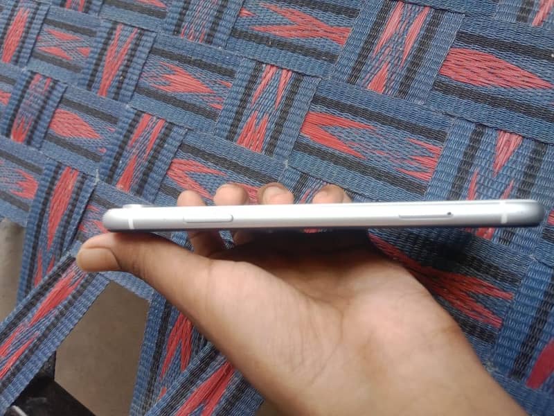Apple iPhone XR 2