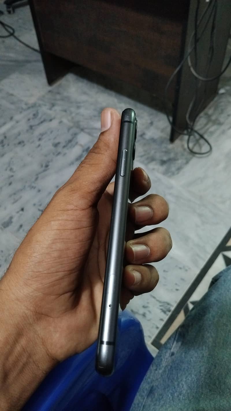 Apple iPhone 11 1