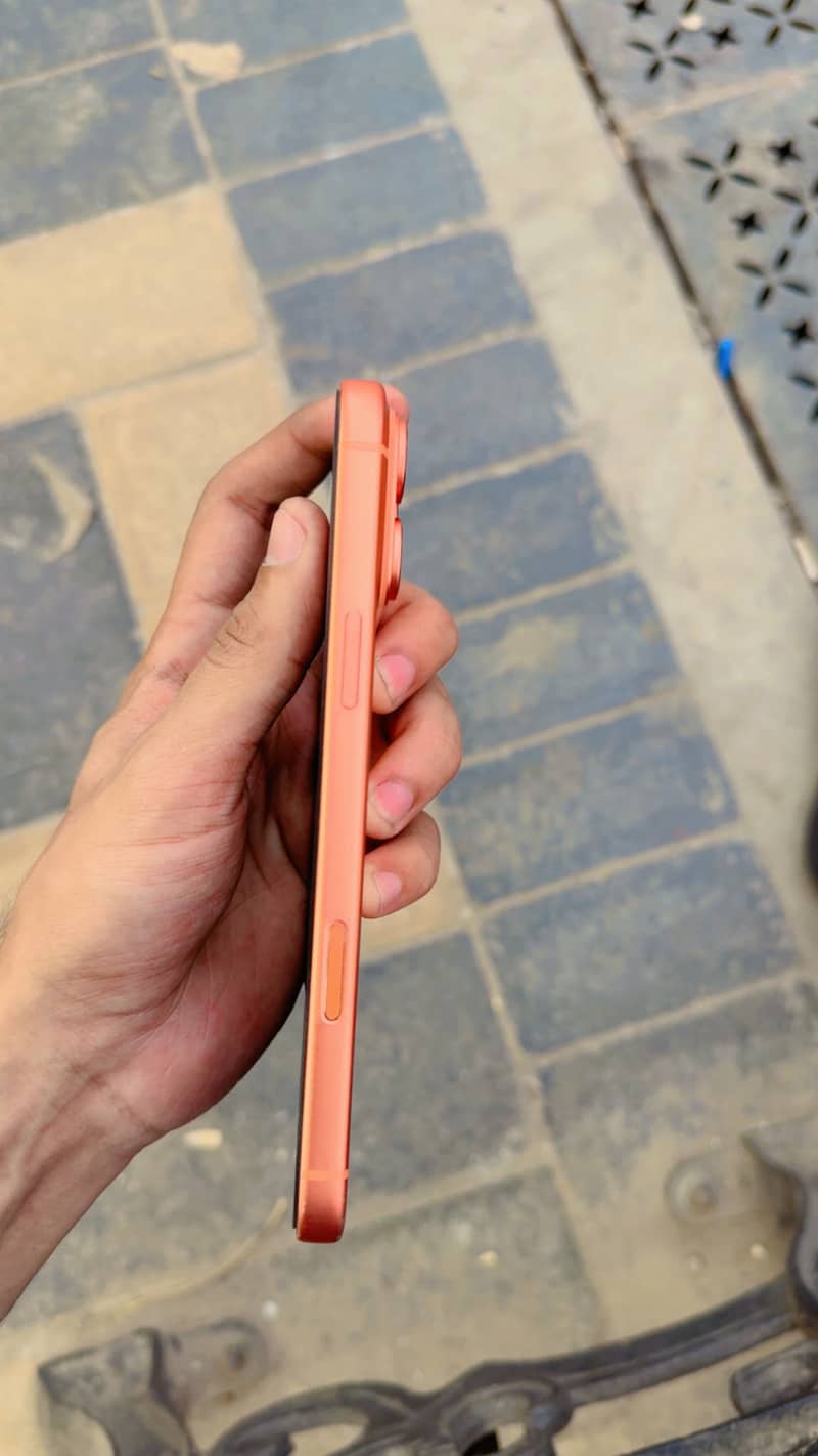 Apple iPhone 17 Pro Max 3
