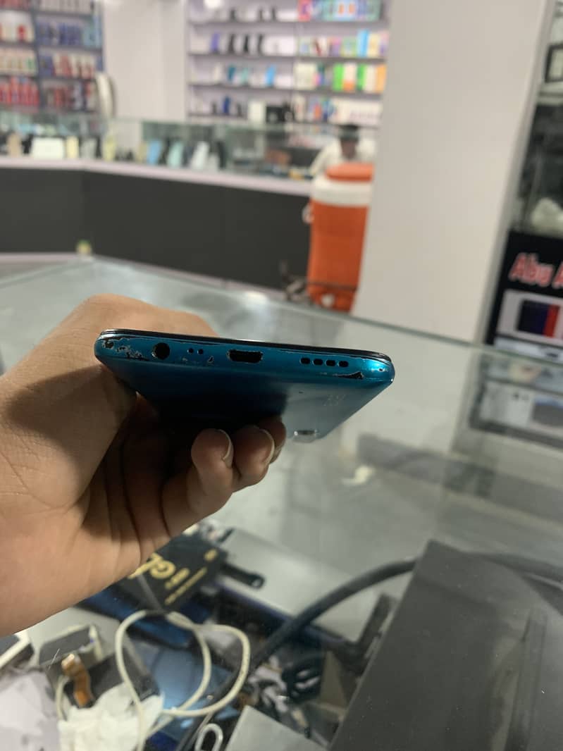 Realme 5i 3