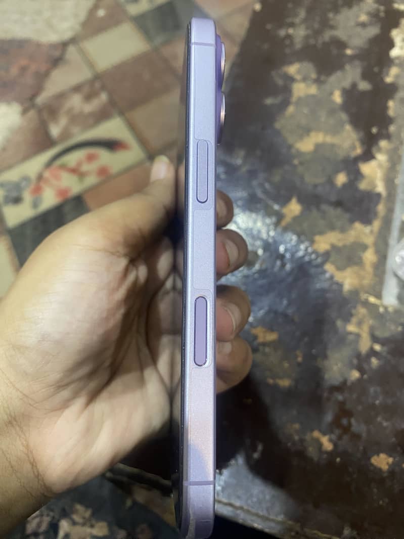 Apple iPhone 17 levender 6