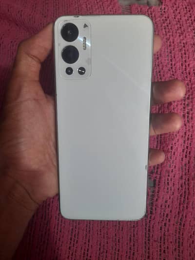 Infinix Hot 12