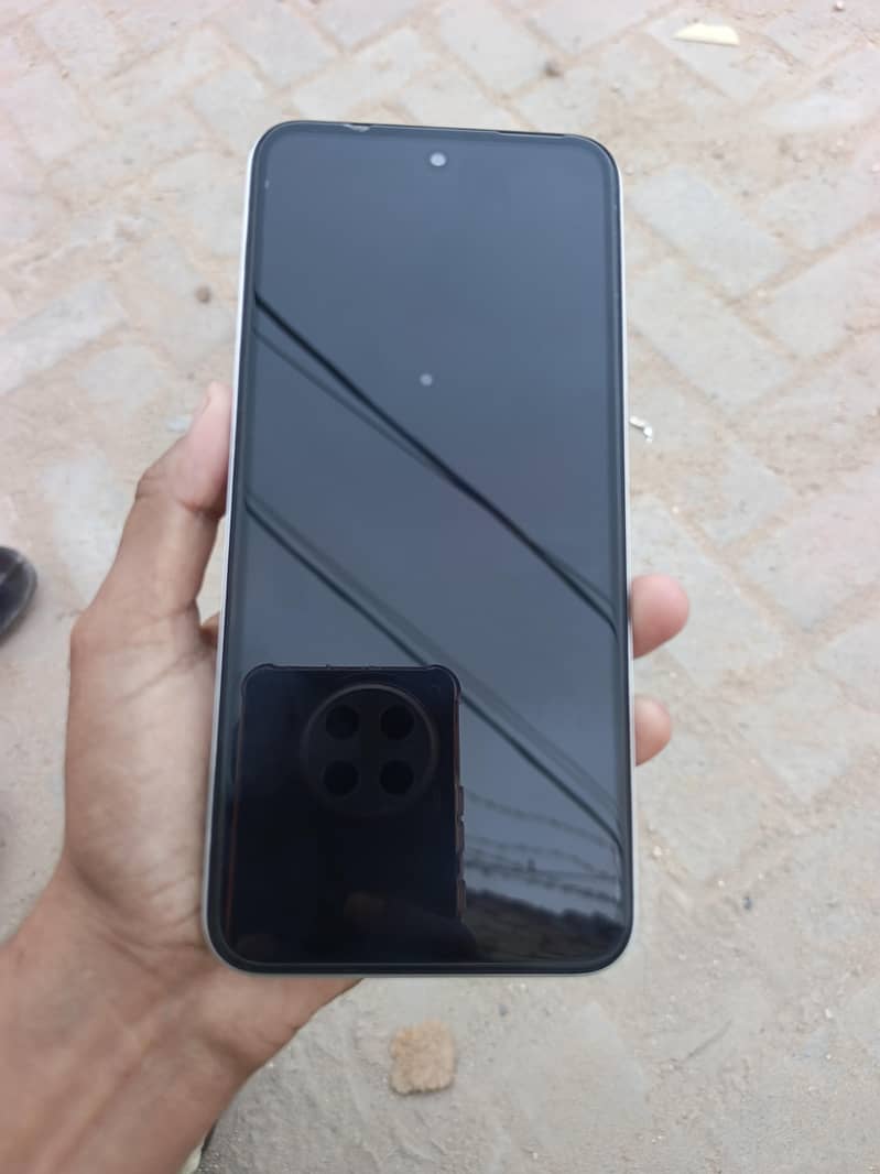 Tecno Spark Go 0