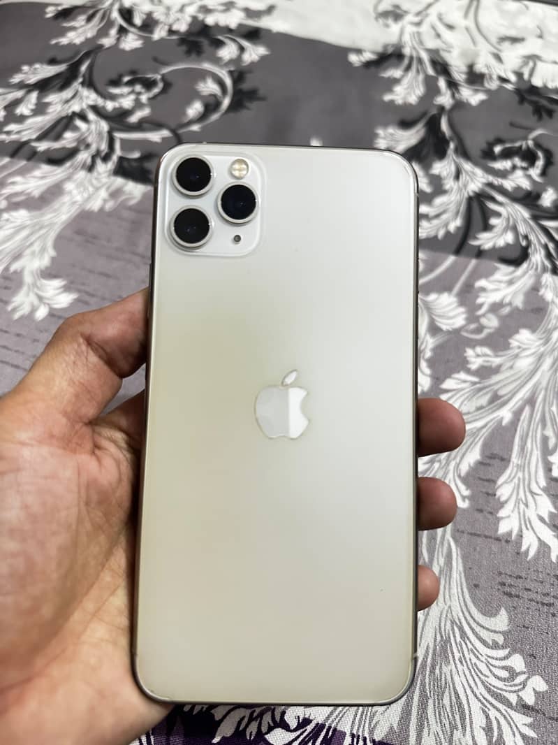Apple iPhone 11 Pro Max 5