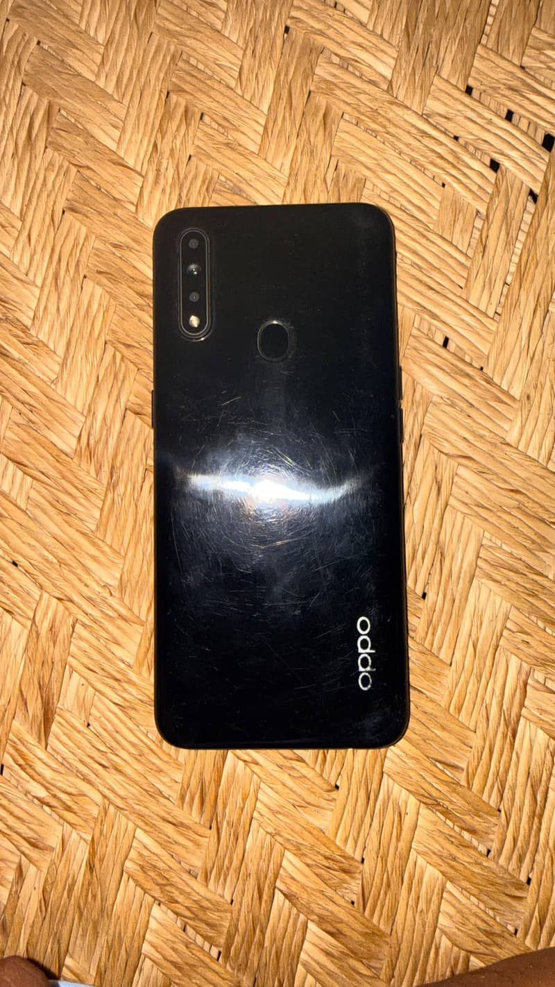OPPO A31 0