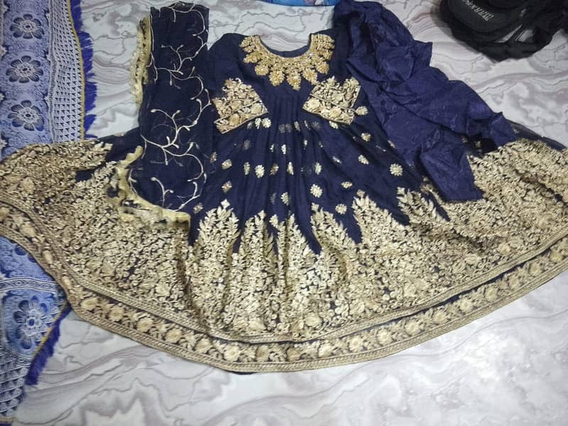 ایک عدد شلوار قمیض 2