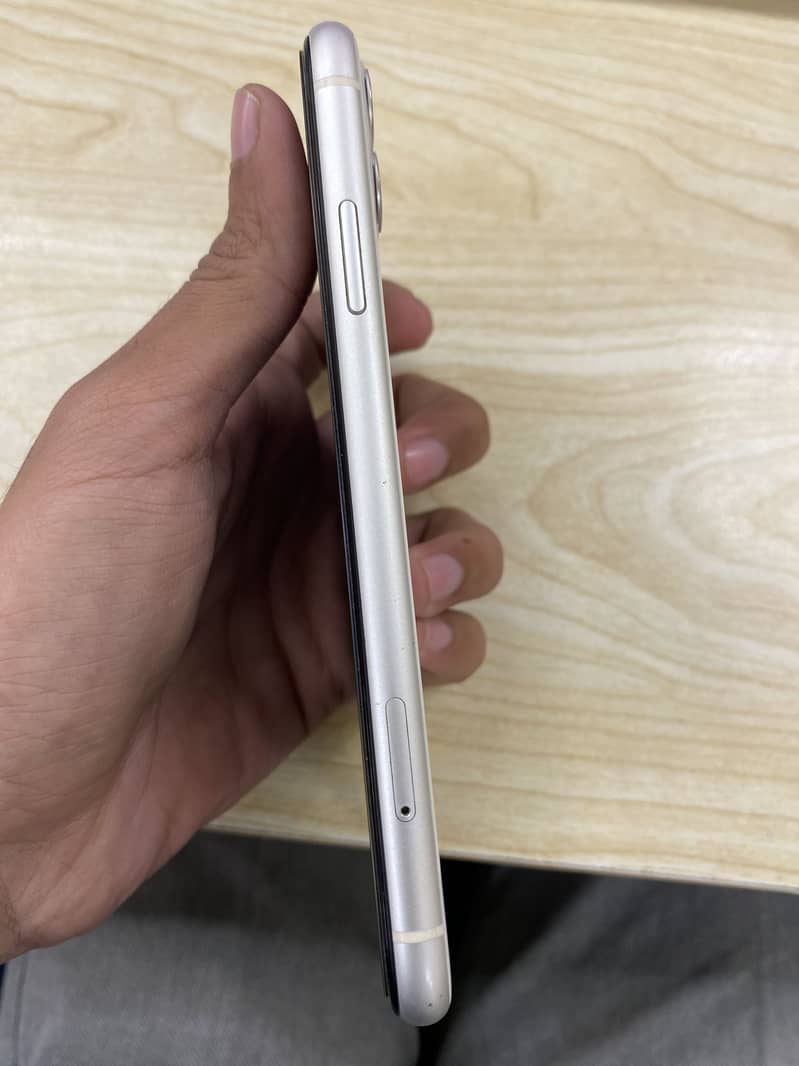 Apple iPhone 11 1