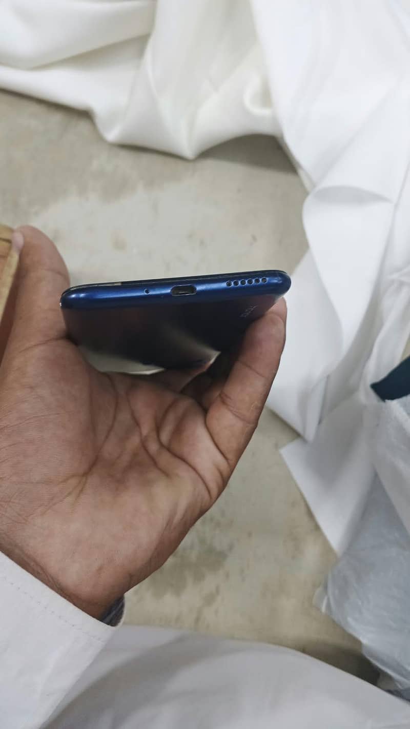 Honor 8C 7