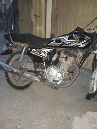 Honda 125 Meri apni bike urgent sale