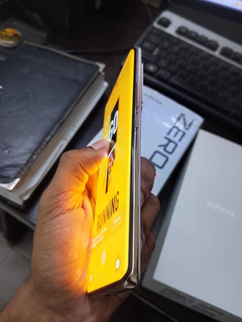 Infinix Zero 30 4