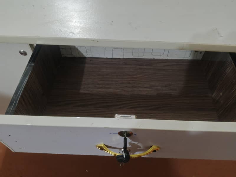 Study Table for sale 2