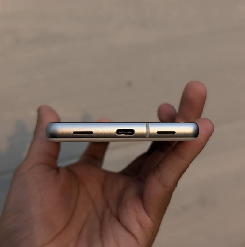 Google Pixel 7a 4