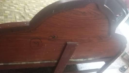 5 Feet Bed for sale