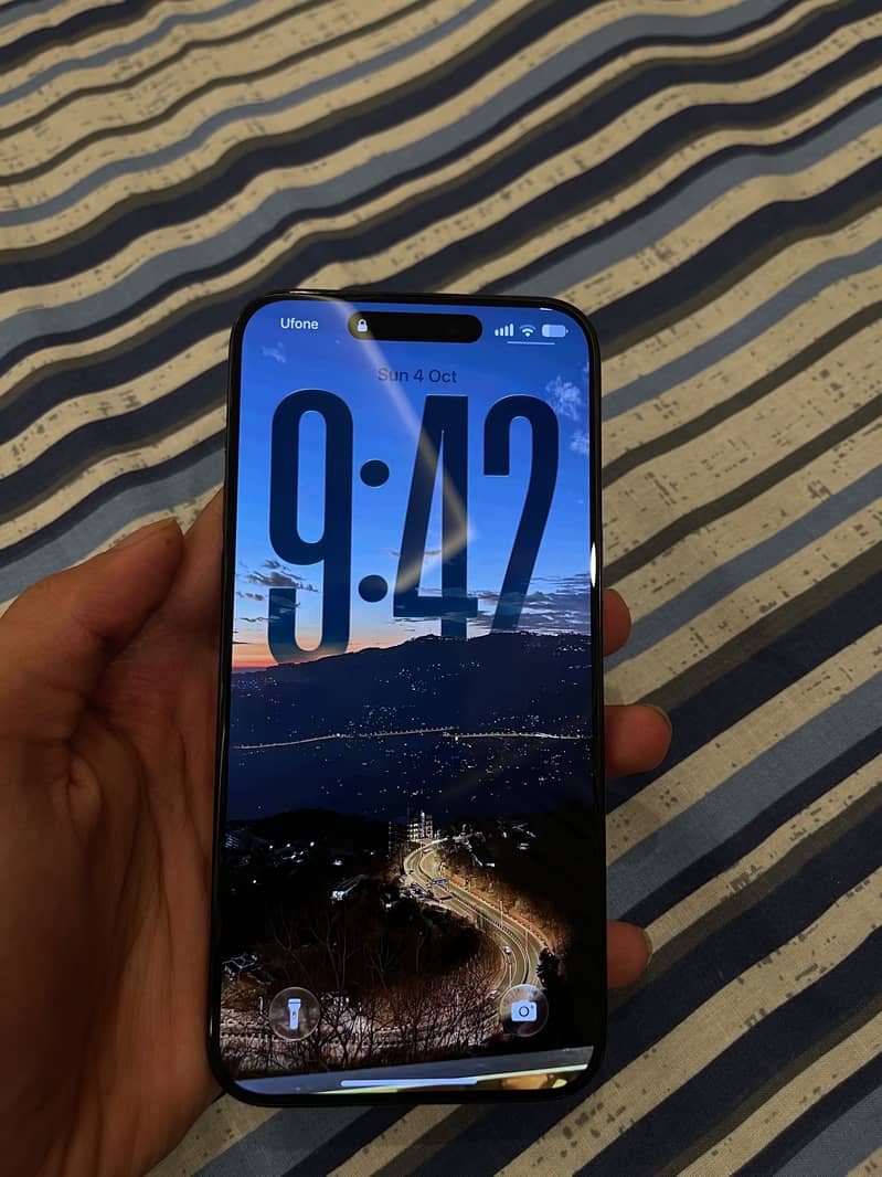 Apple iPhone 15 Pro Max 3