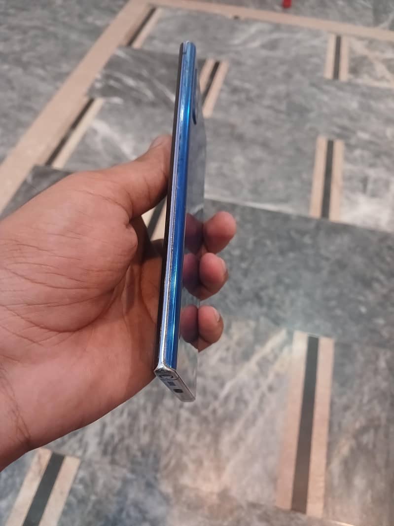 Samsung Mobile Note 10 Plus 7