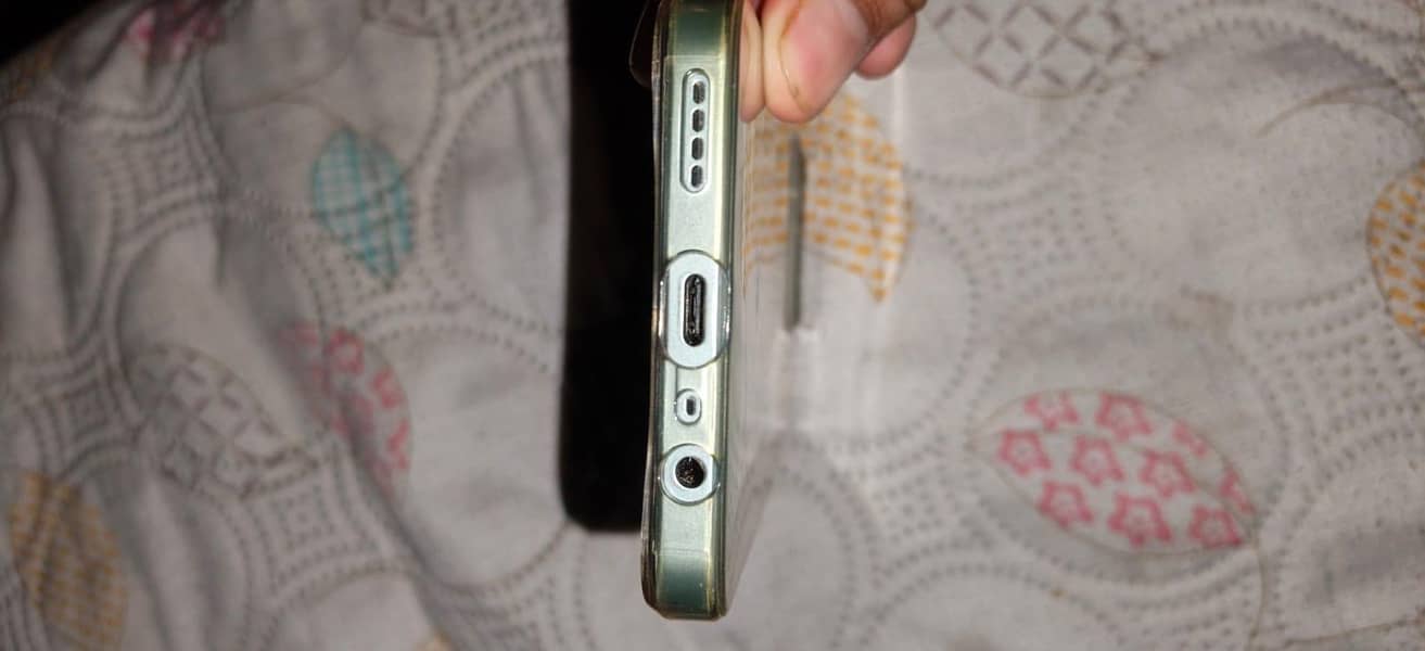 Realme Note 60x 4