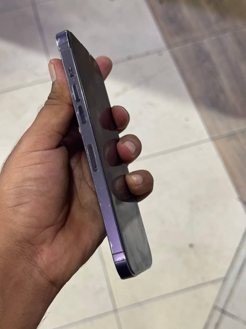 Apple iPhone 14 Pro Max 1