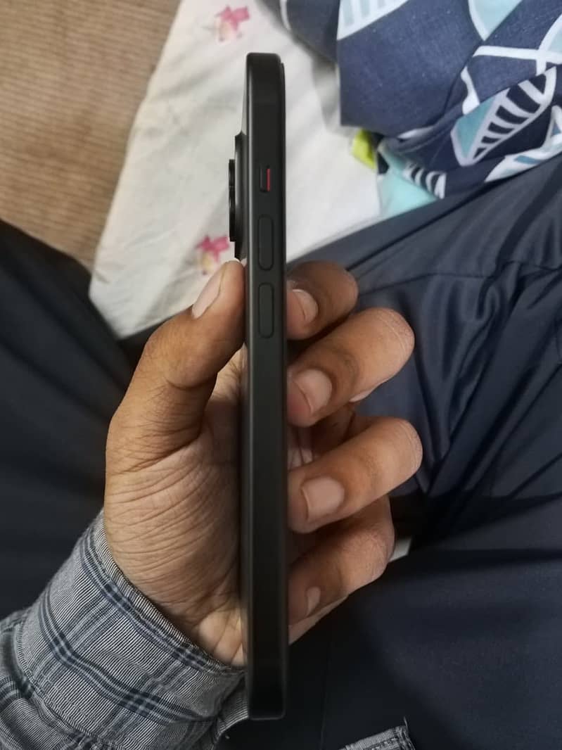 Apple iPhone 15 2