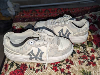 MLB Korea Chunky Liner 'New York Yankees' Monogram Sneakers (Used)
