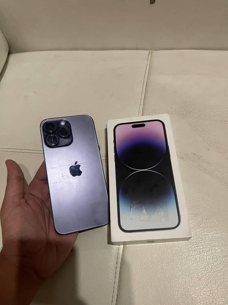 Apple iPhone 14 Pro Max 0