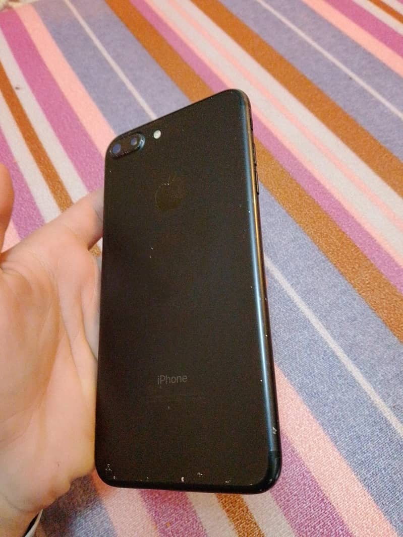 Apple iPhone 7 Plus 0