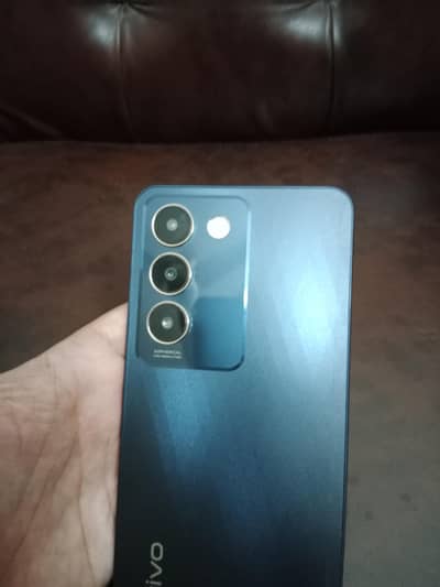 Vivo Y100