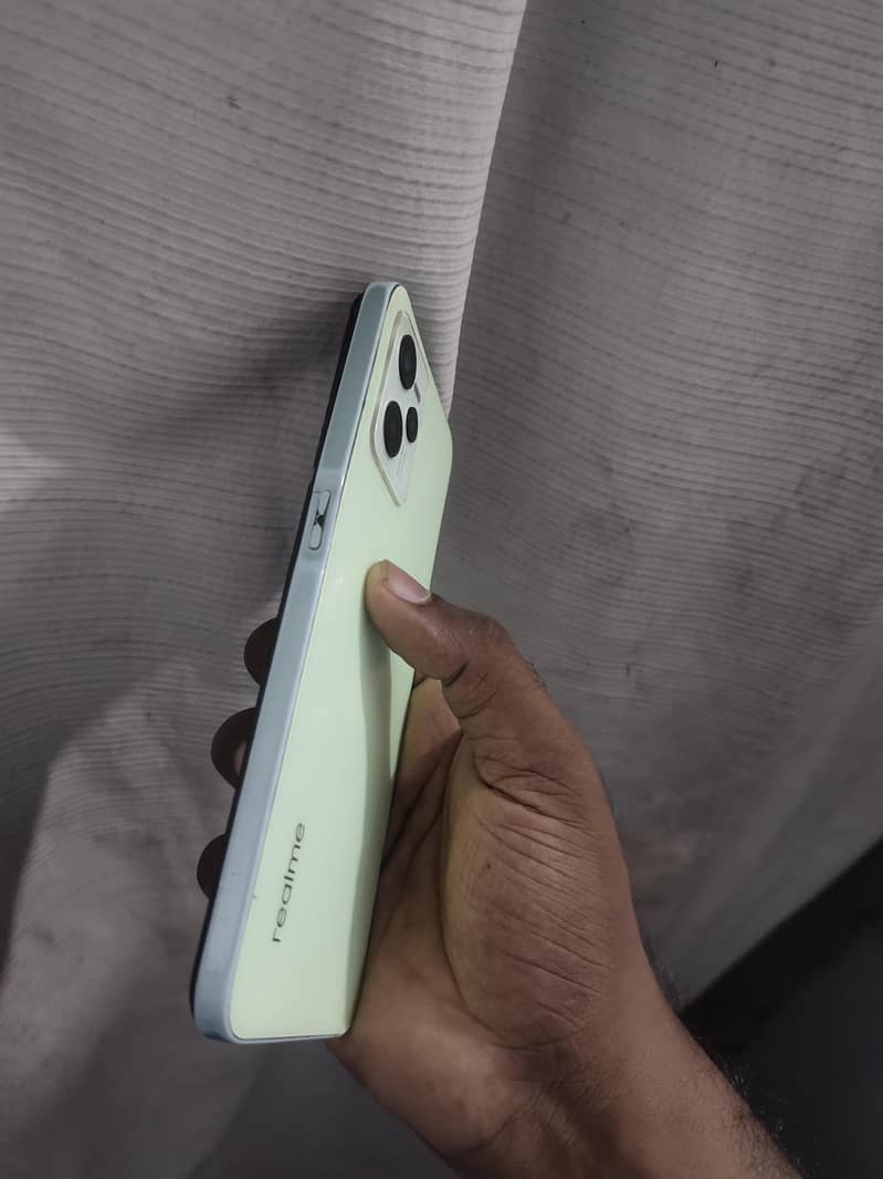 realme c35 2