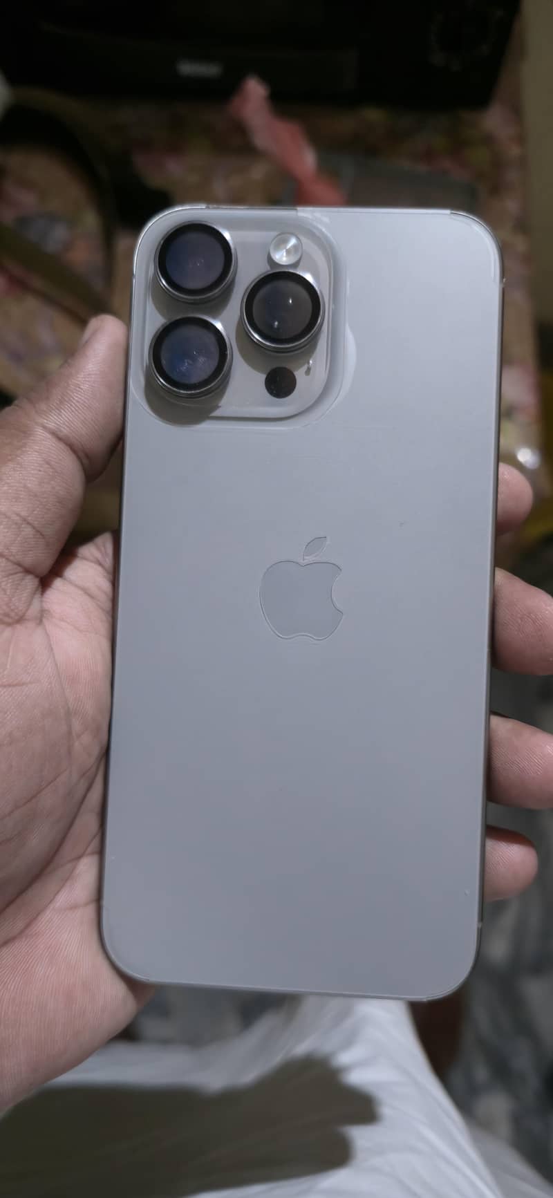 Apple iPhone 15 Pro Max 6