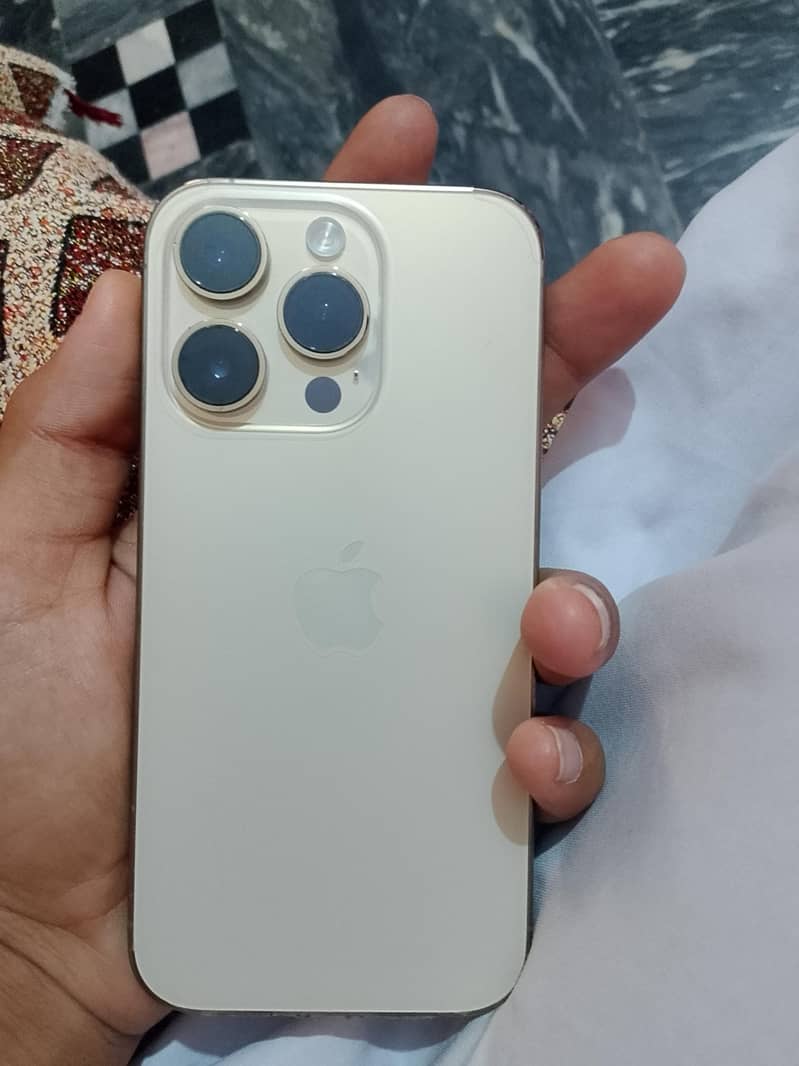 Apple iPhone 14 Pro 3