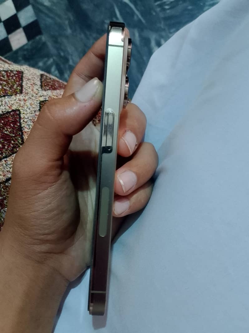 Apple iPhone 14 Pro 5