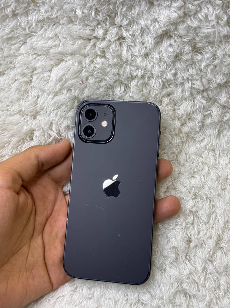 Apple iPhone 12 0