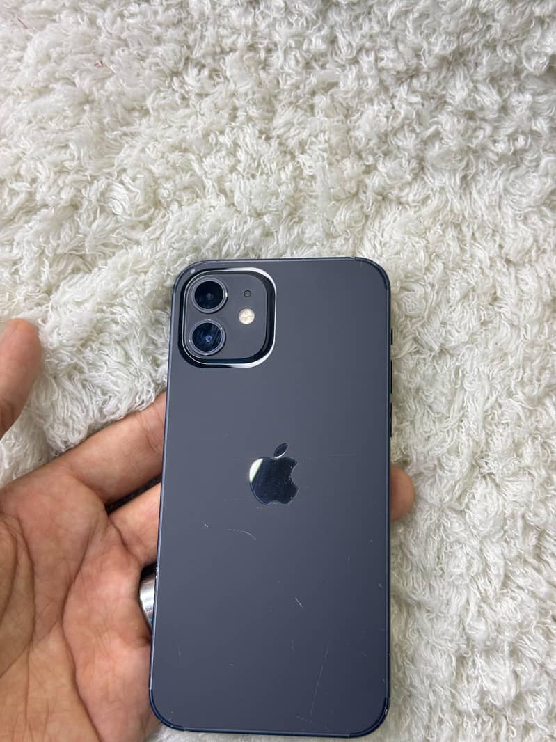 Apple iPhone 12 10