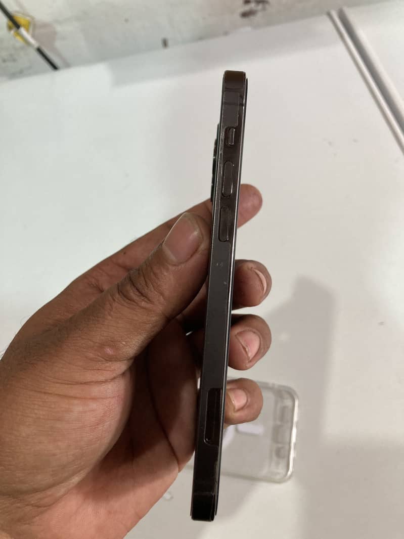 Apple iPhone 12 Pro 6