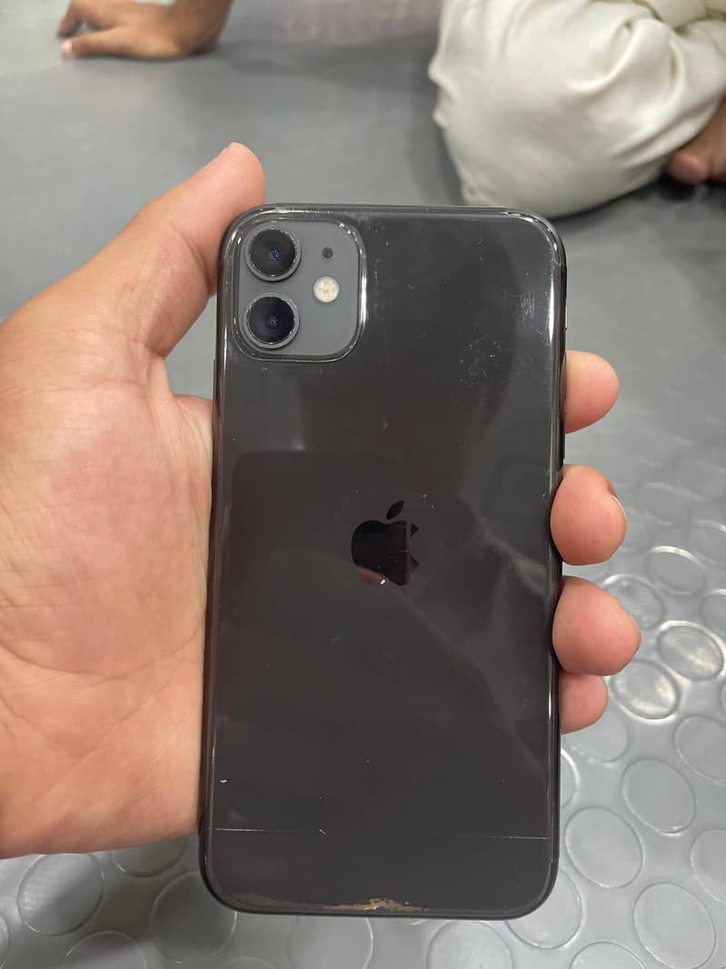 Apple iPhone 11 4