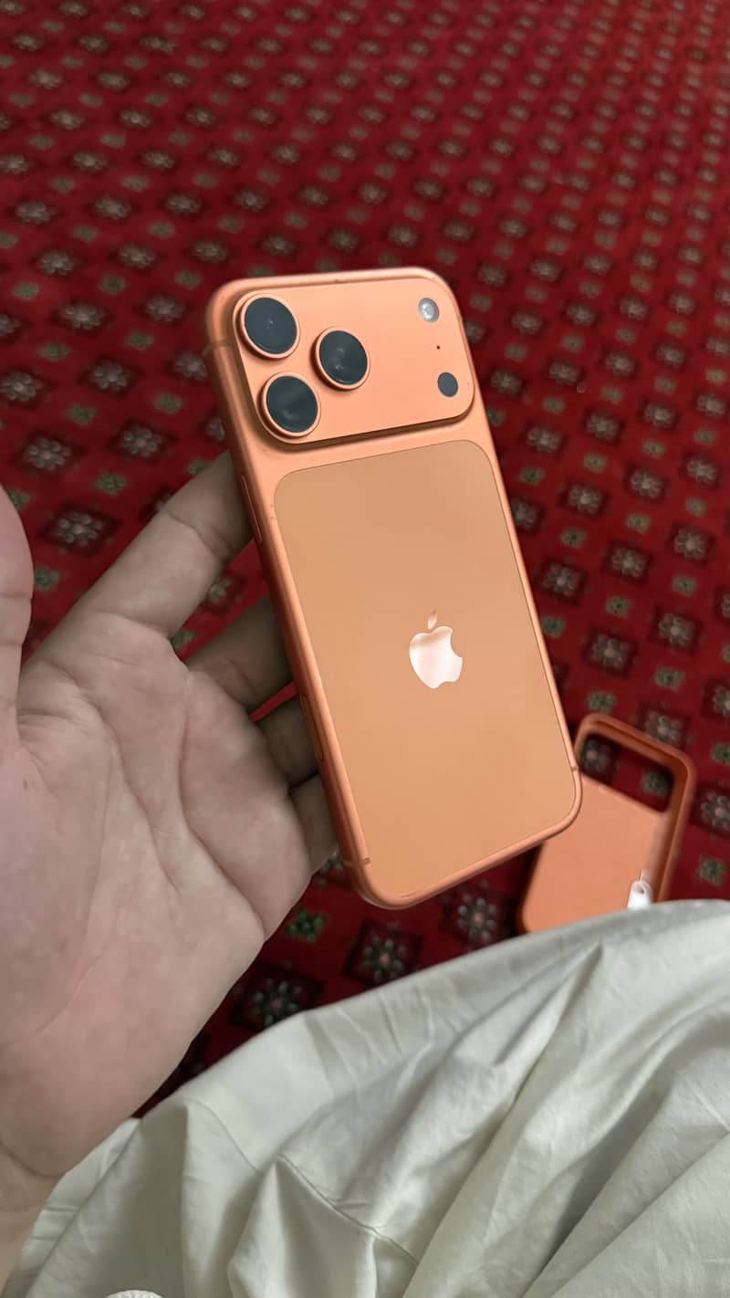 Apple iPhone 17 Pro Max jv sim 1