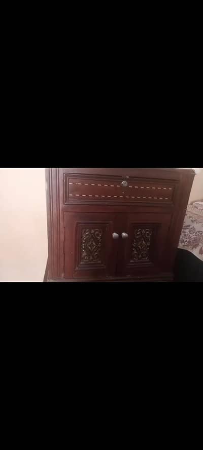 new condition king size bed mattress and side tables
