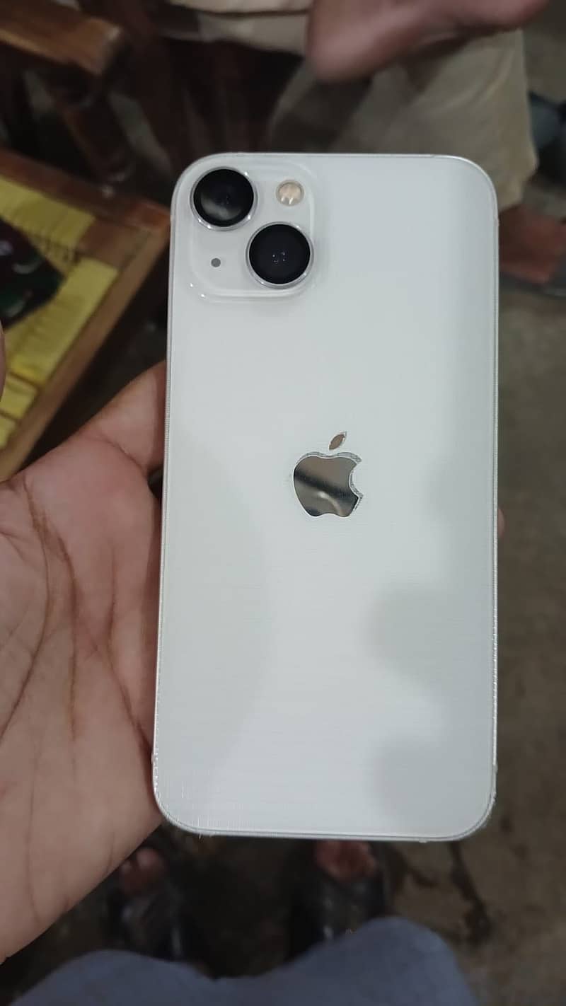 Apple iPhone 13 5