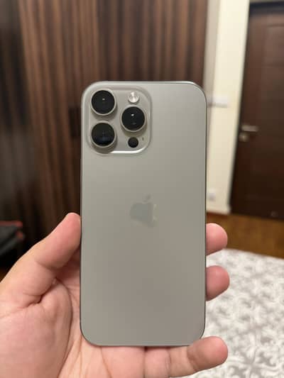 Apple iPhone 16 Pro Max