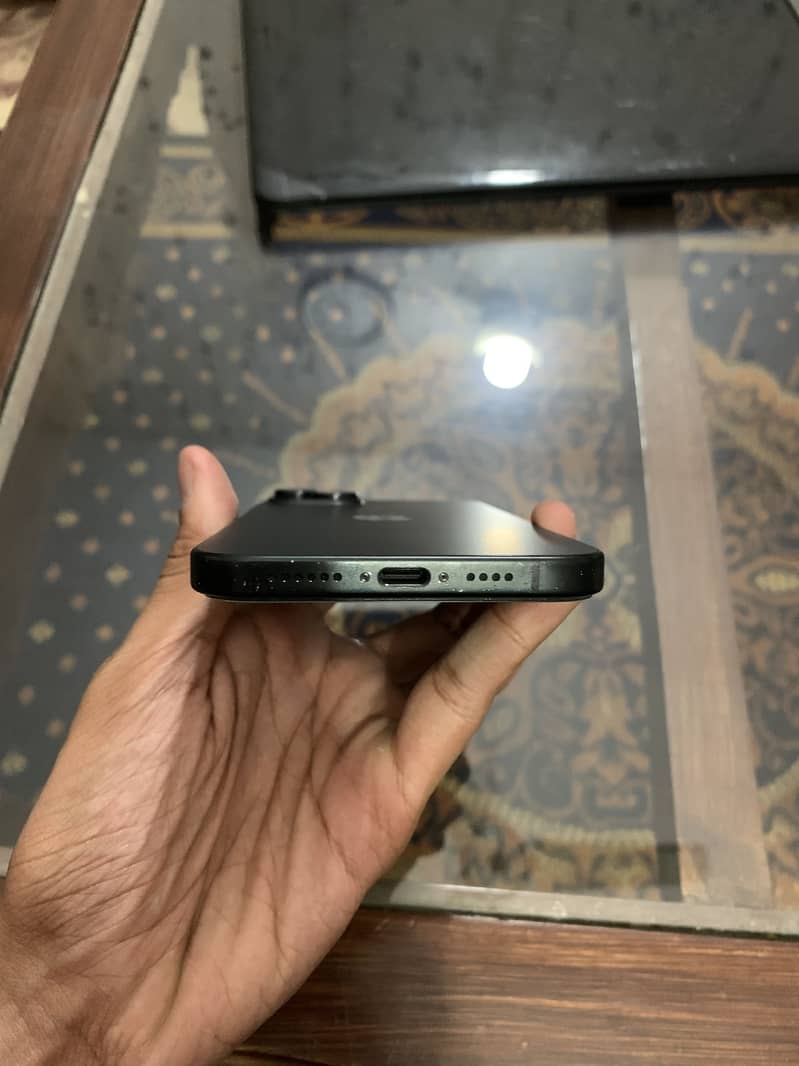 Apple iPhone 15 plus 7