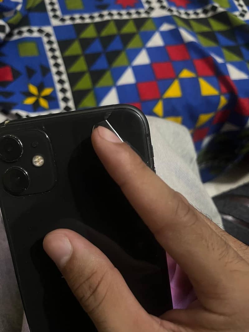 Apple iPhone 11 3